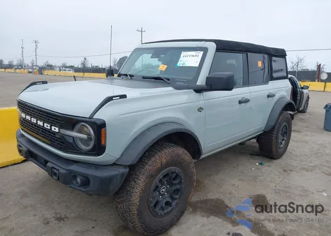 2023 Ford Bronco Wildtrak z USA, uszkodzony, nr VIN 1FMEE5DP8PLC10314